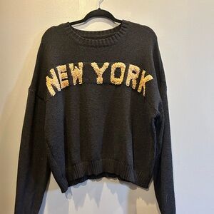 New York Graphic Sweater - Black and Gold